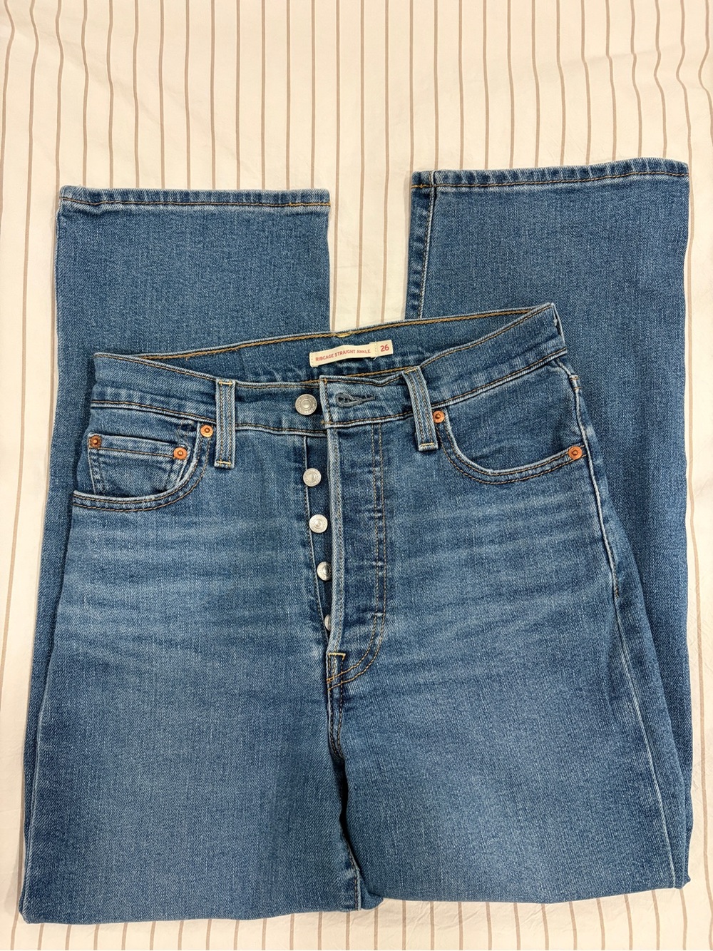 Levi's High-Rise Button-Fly Jeans - Blue Wash